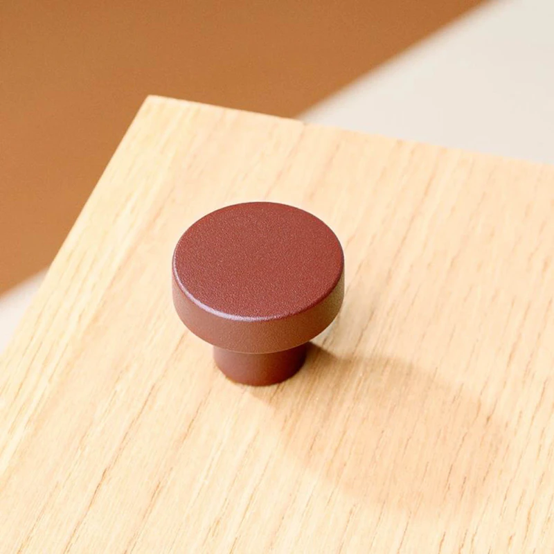 Circular Knob, Reddish Brown