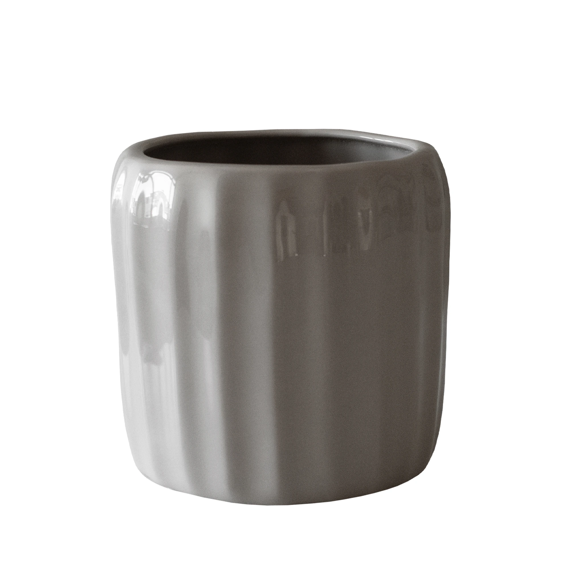 Ease Pot 13,5x14 cm, Shiny Mole from DBKD | RoyalDesign