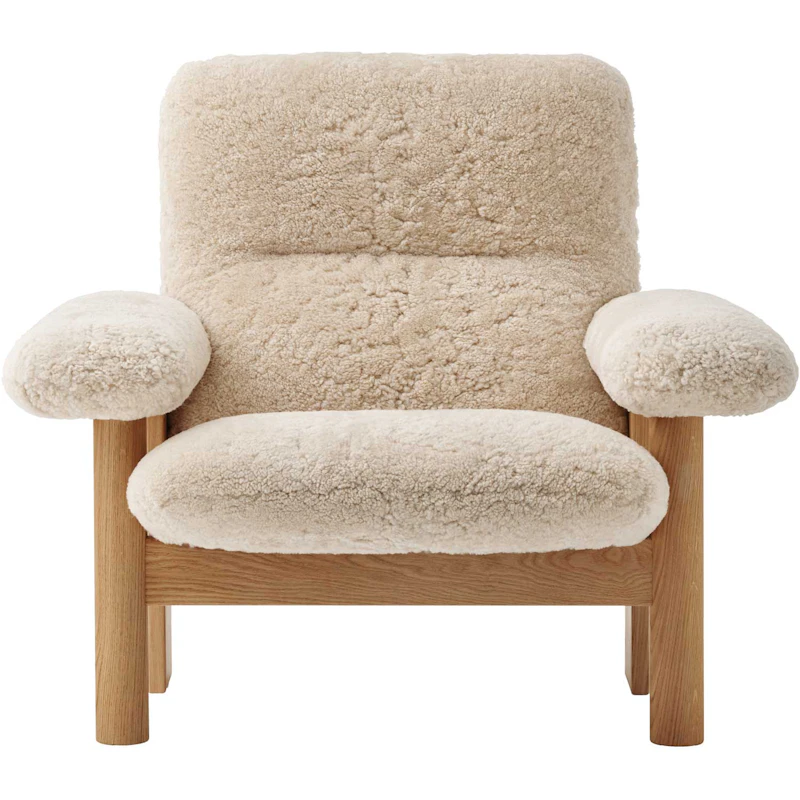 Brasilia Armchair, Natural Oak / Sheepskin Nature