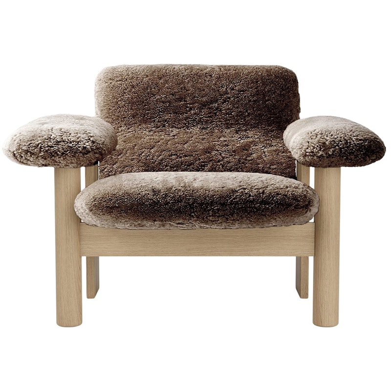 Brasilia Armchair Low Back, Oak / Sheepskin Sahara