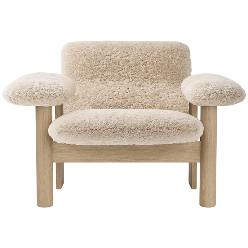 Brasilia Armchair Low Back, Oak / Sheepskin Nature