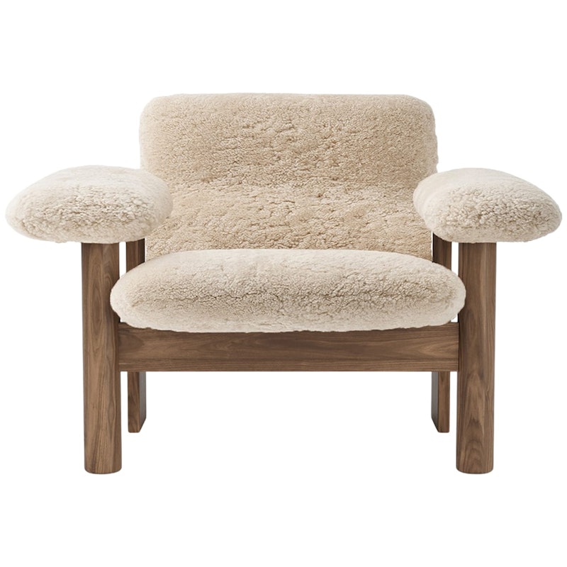 Brasilia Armchair Low Back, Walnut / Sheepskin Nature