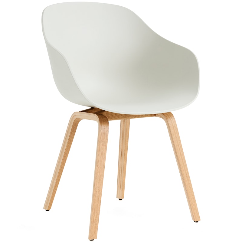 AAC 222 2.0 Armchair, Lacquered Oak / Melange Cream