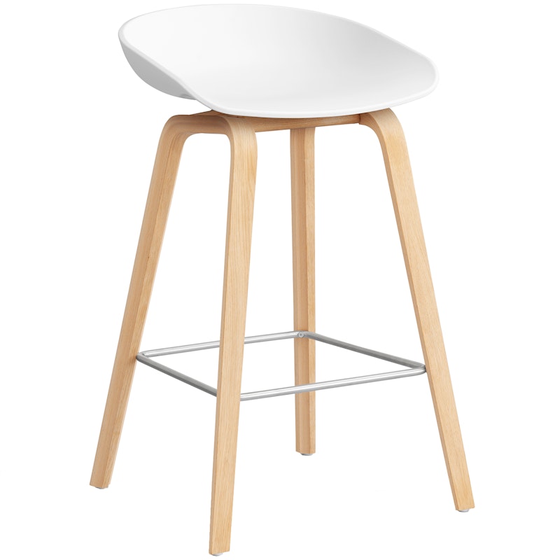 AAS 32 2.0 Bar Stool 65 cm, Soaped Oak / White