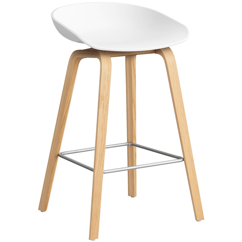 AAS 32 2.0 Bar Stool 65 cm, Lacquered Oak / White