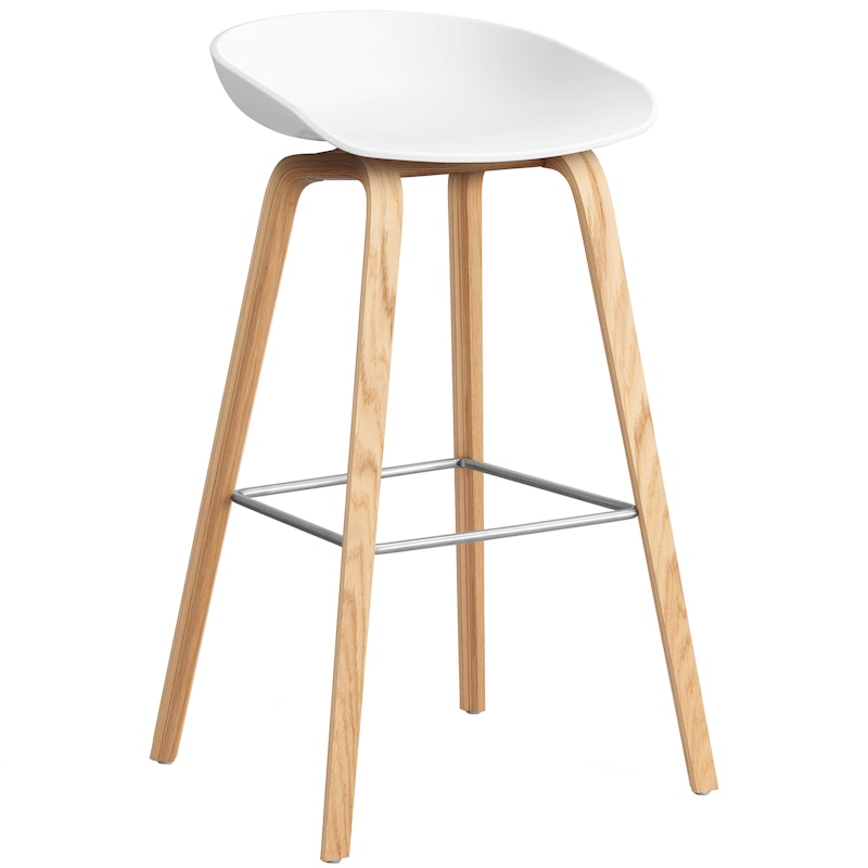 AAS 32 2.0 Bar Stool 75 cm, Lacquered Oak / White