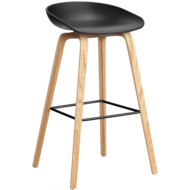 AAS 32 2.0 Bar Stool 75 cm, Lacquered Oak / Black/Black