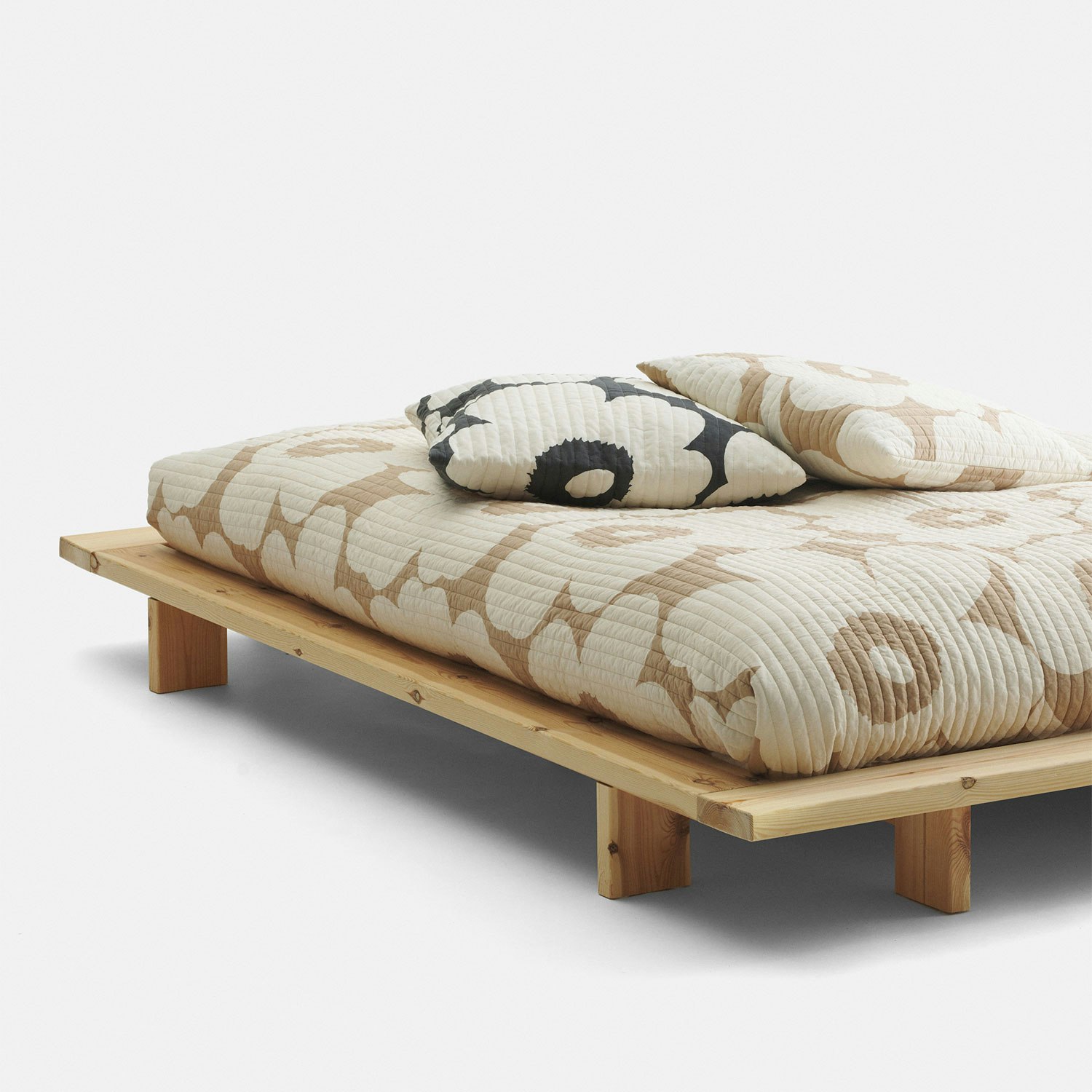 Unikko Bedspread 260x260 cm, Off-white/Linen | RoyalDesign