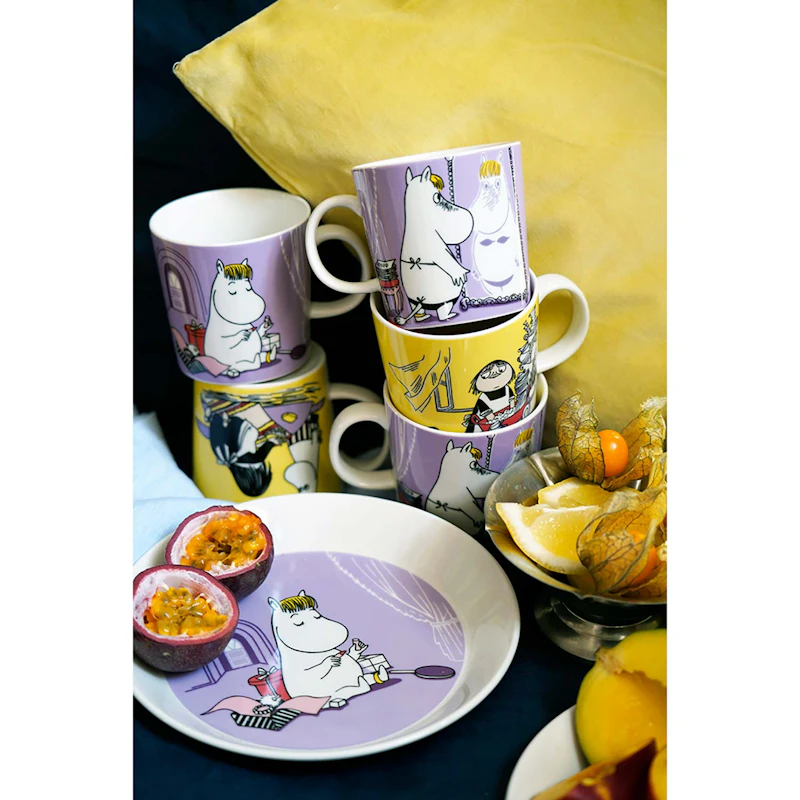 Moomin Mug 30 cl, Snorkmaiden Purple from Moomin Arabia | RoyalDesign