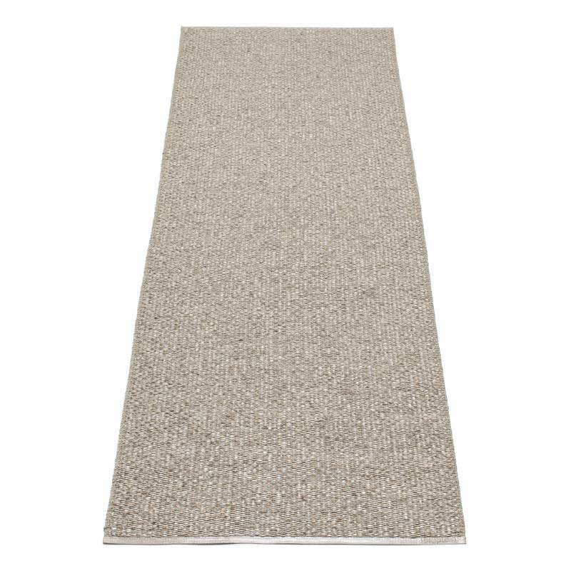 Svea Rug Mud Metallic/Mud, 70x240 cm