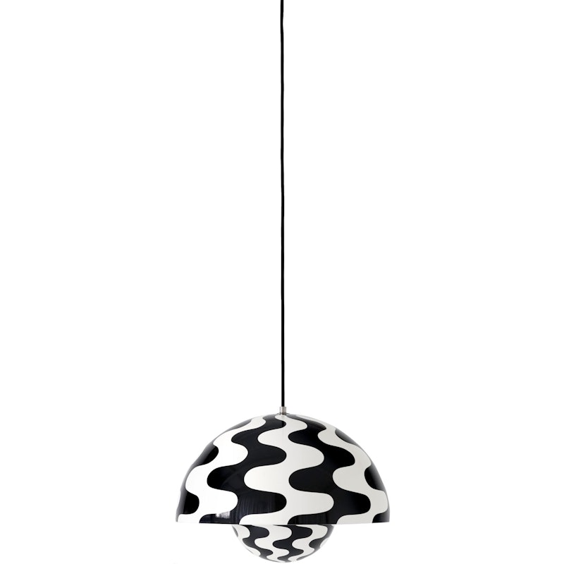 Flowerpot VP7 Pendant, Black / White