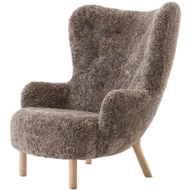 Petra VB3 Armchair, Sheepskin Sahara / Oiled Oak