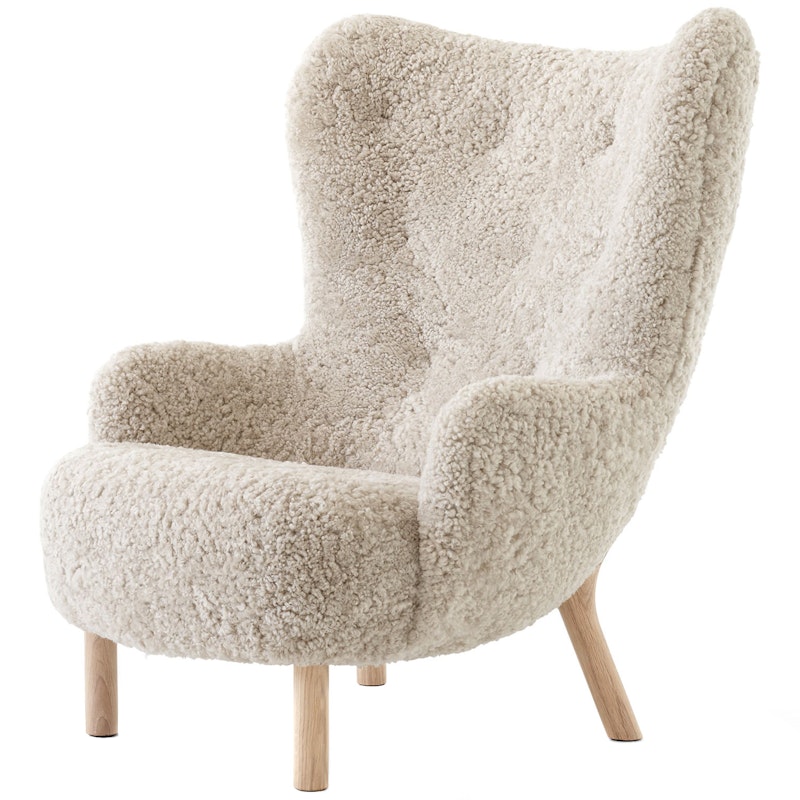 Petra VB3 Armchair, Sheepskin Moonlight / Oiled Oak