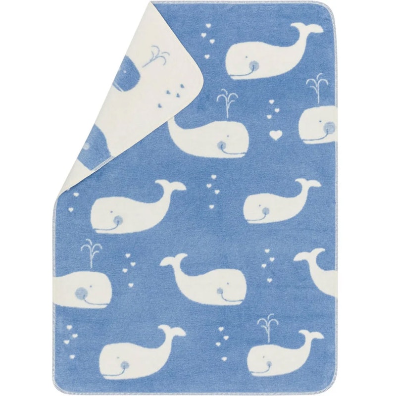 Maja Babydecke 75x100 cm Whales allover, Blau / Beige