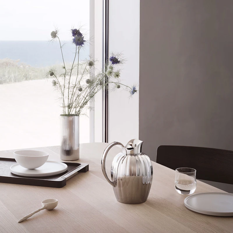 Bernadotte Karaffe 1,6 L Edelstahl von Georg Jensen