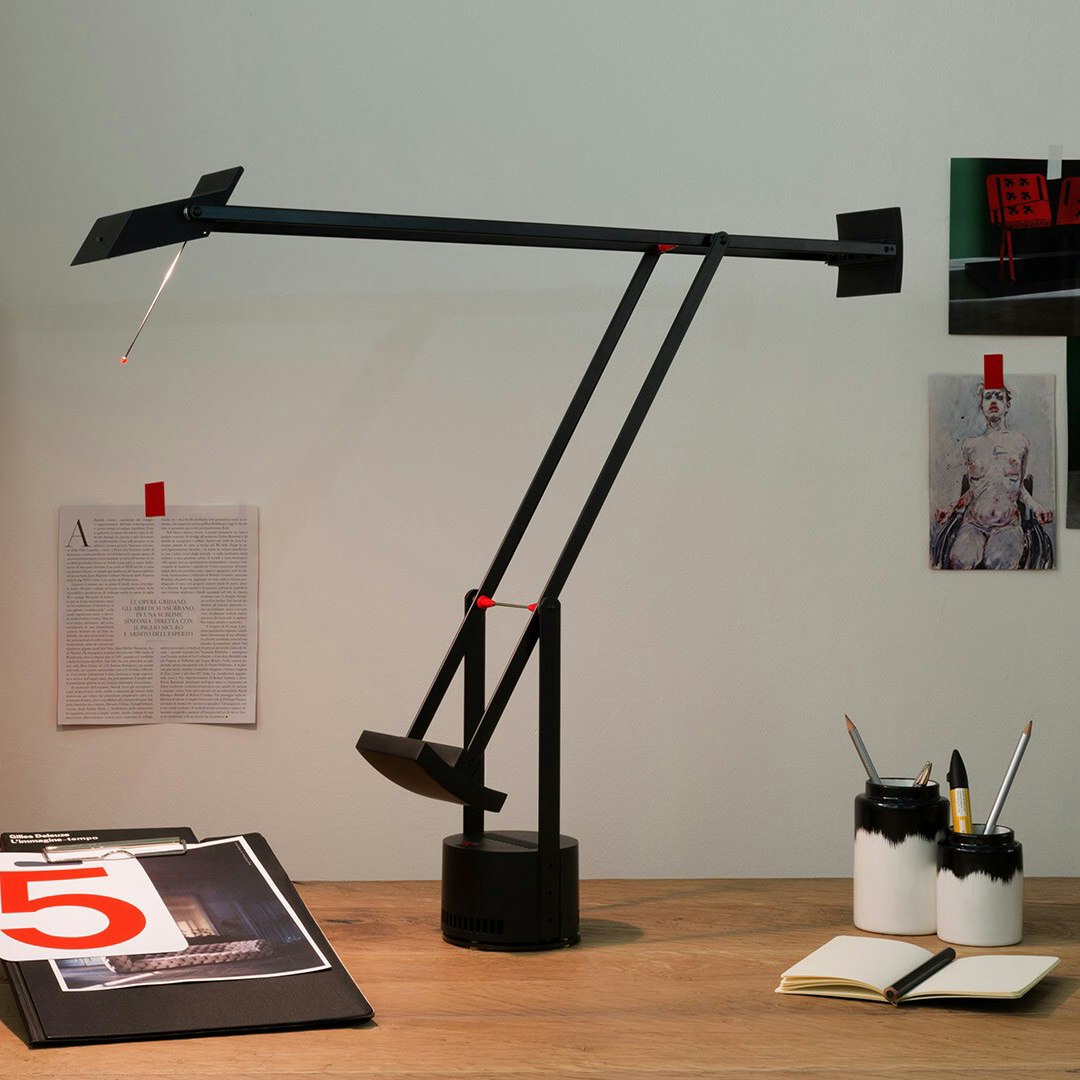その他 Artemide Scandinavia - Tizio 35 S1984B Tizio Table Lamp, Black from Artemide | RoyalDesign