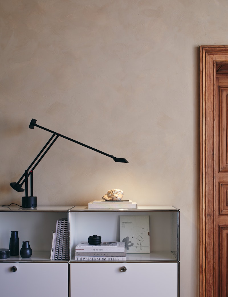 Tizio 35 Table Lamp, Black from Artemide | RoyalDesign Tizio 35 Table Lamp, Black from Artemide | RoyalDesign