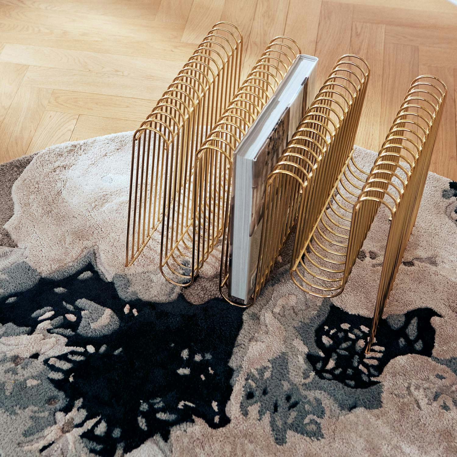 Curva Magazine Rack, Black from AYTM | RoyalDesign Curva Magazine Rack, Black from AYTM | RoyalDesign