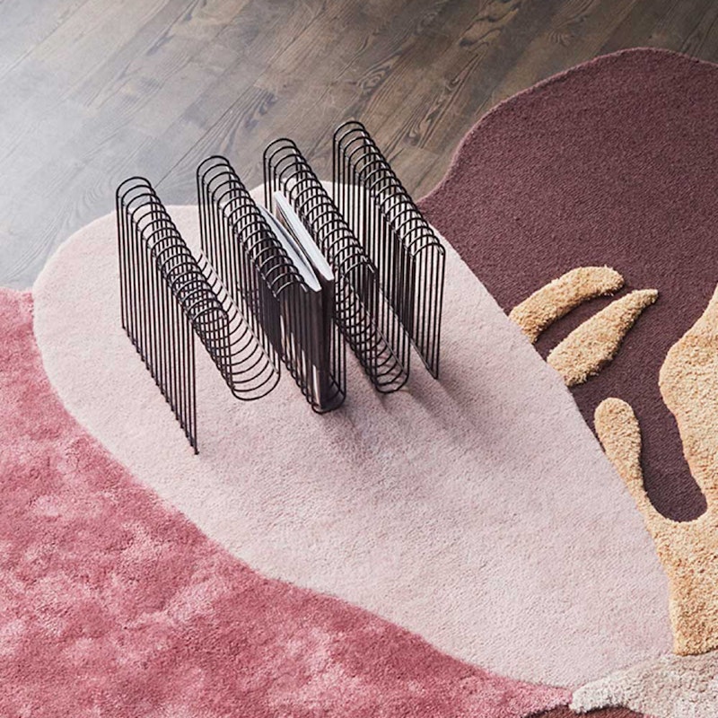 Curva Magazine Rack, Black from AYTM | RoyalDesign Curva Magazine Rack, Black from AYTM | RoyalDesign