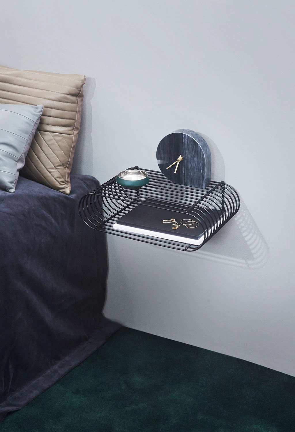 Stilla Table Watch - Thumbnail 3