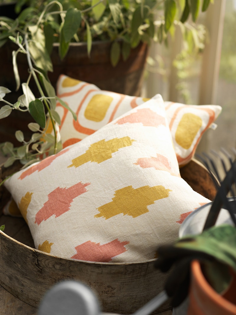 Chhatwal Jonsson Ikat Agra Cushion Cover 50x50 cm Spicy Yellow Decorative Cushions Covers Linen Rose CC700131 21