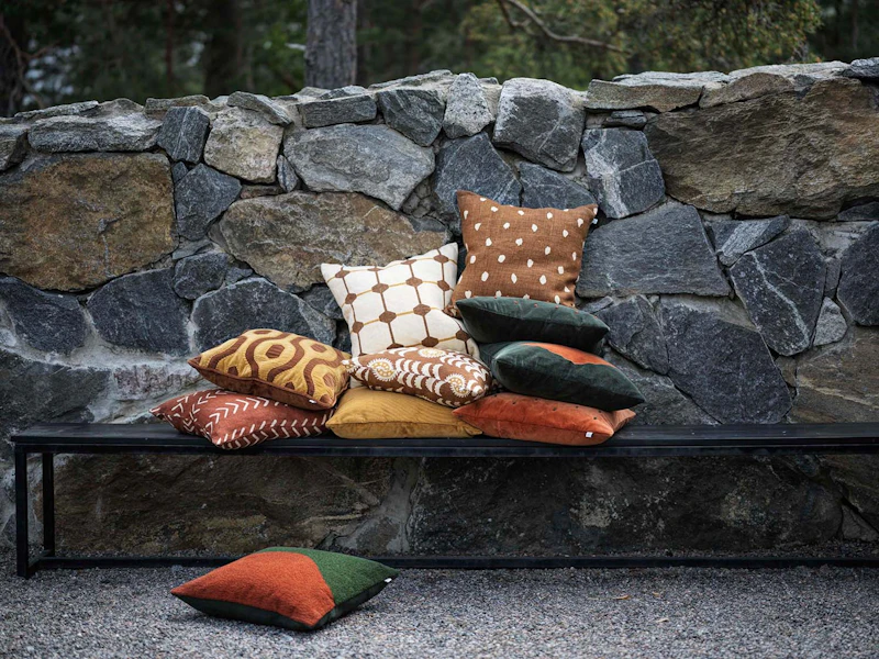 Chhatwal & Jonsson Roma クッションカバー Roma Cushion Cover Terracotta/Forest Green, 50x50 cm | RoyalDesign