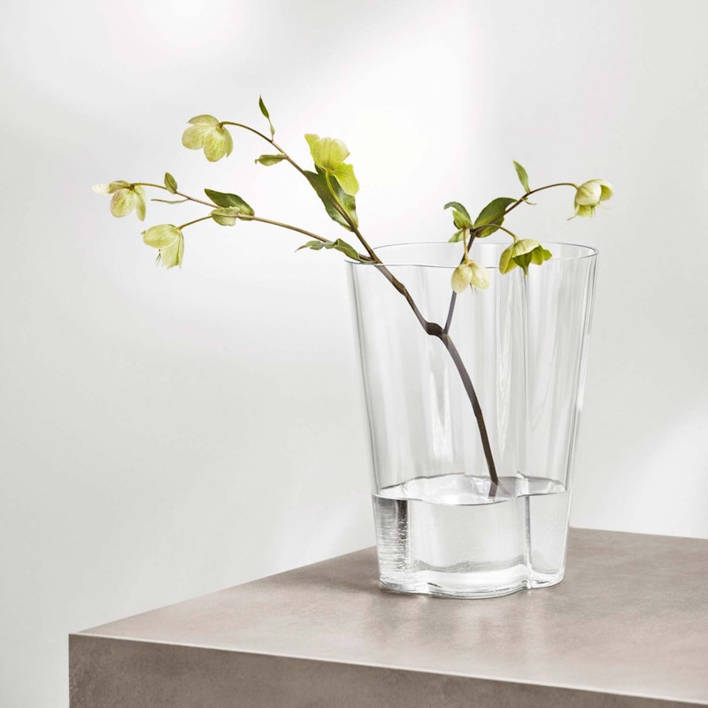 Aalto Vase 27 cm, Clear from Iittala | RoyalDesign