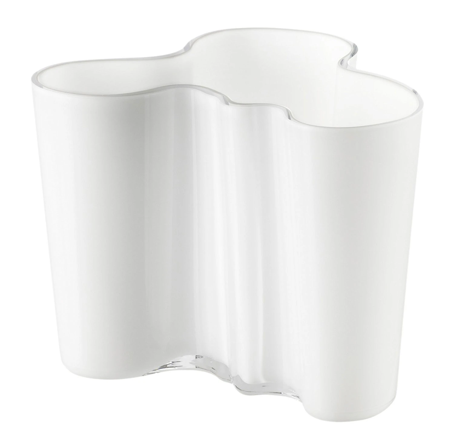 Alvar Aalto Vase 12 cm, White from Iittala | RoyalDesign