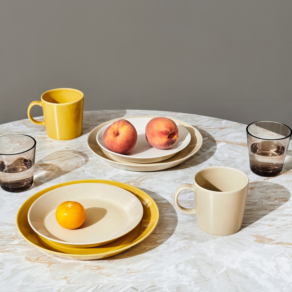 Teema Plate 26 cm, Pearl Grey from Iittala | RoyalDesign