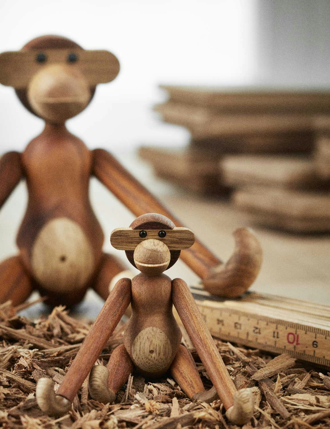 置物 KAY BOJESEN monkey S teak Monkey Kay Bojesen, Mini from Kay Bojesen | RoyalDesign