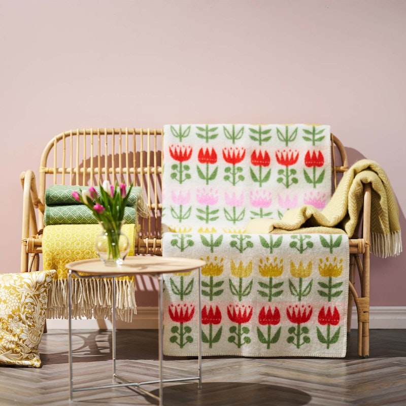 Tulip Plaid 130x180 cm, Multi from Klippan Yllefabrik