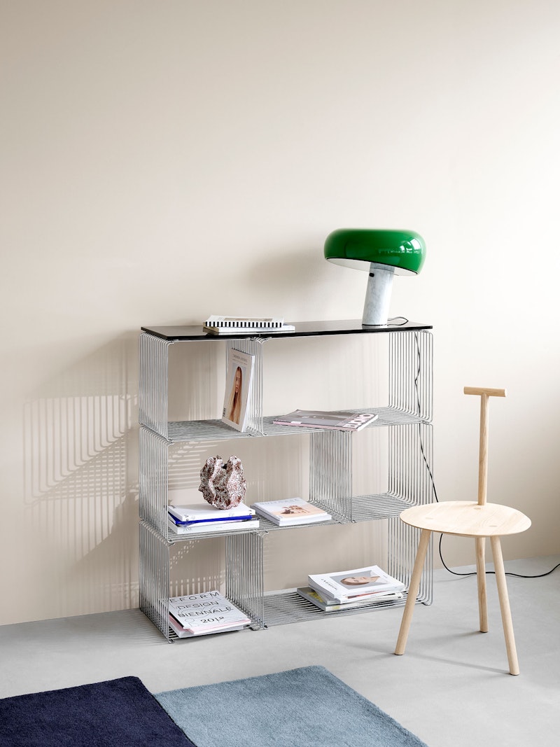 正規品Montana PANTON Wire スチールラック Panton Wire Extended Shelf 34, Chrome from Montana | RoyalDesign