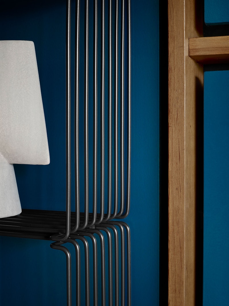 スチールラック・メタルラック Montana Panton Wire Shelf Double Black Panton Wire Shelf 34, Black from Montana | RoyalDesign