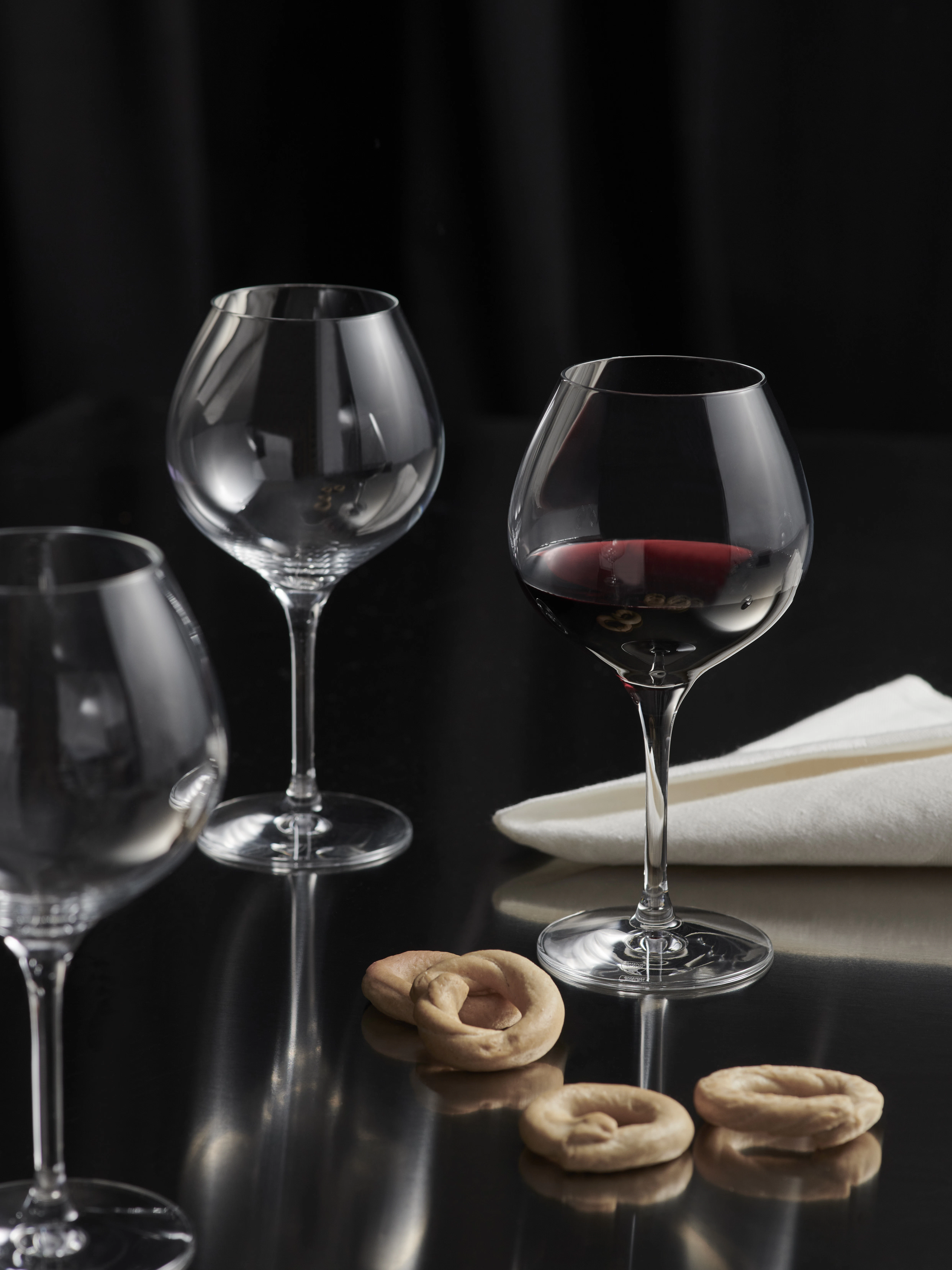 Orrefors More Wine Glass