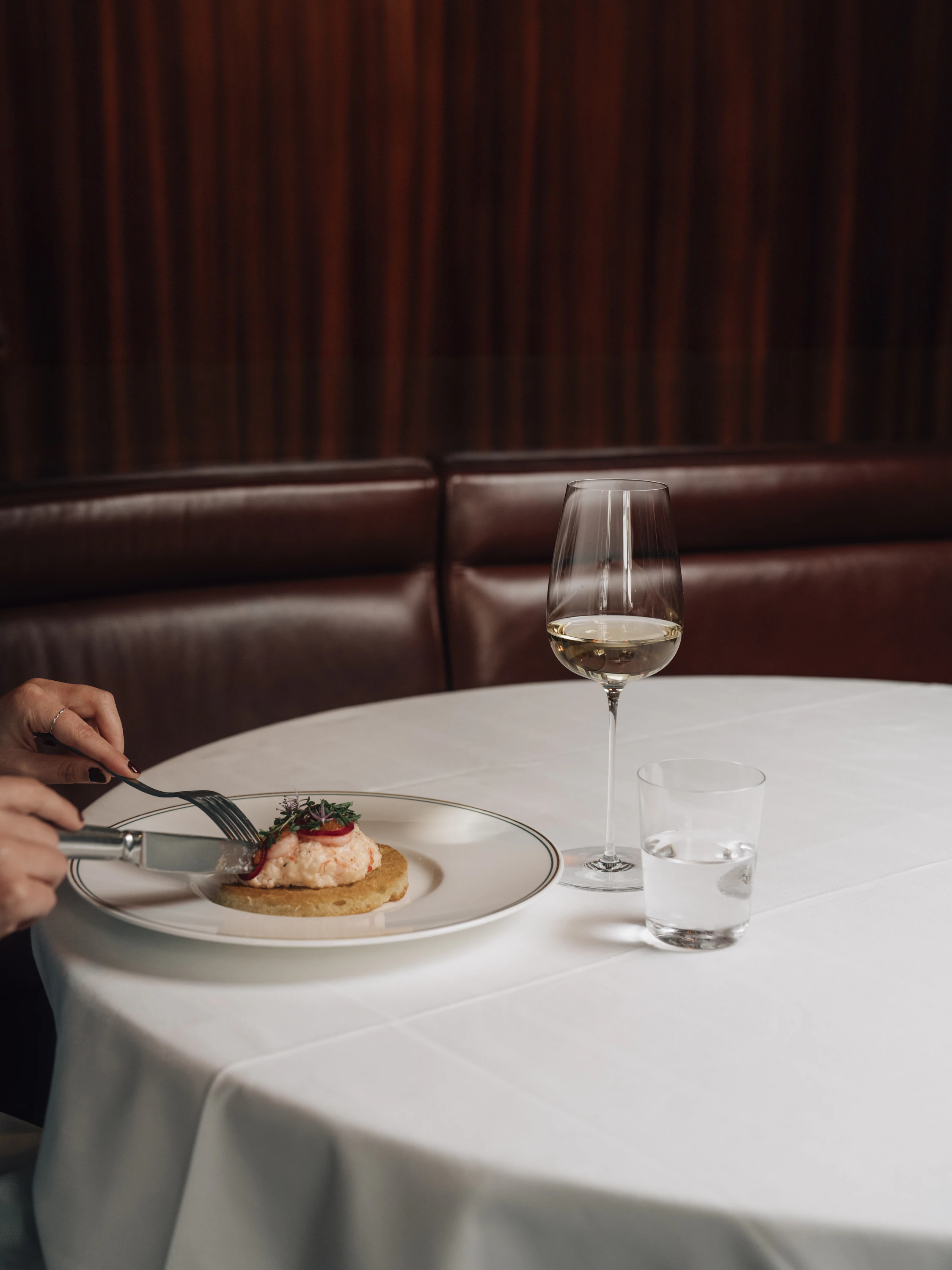 Orrefors x Björn Frantzén Wine Glass - Thumbnail 3
