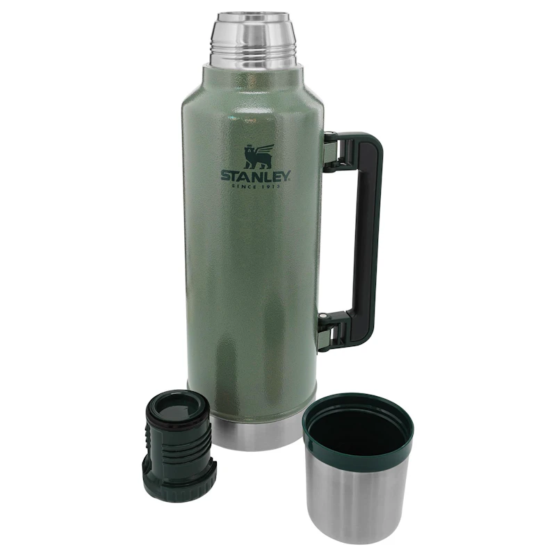 Stanley Classic 1.9L Bottle Green