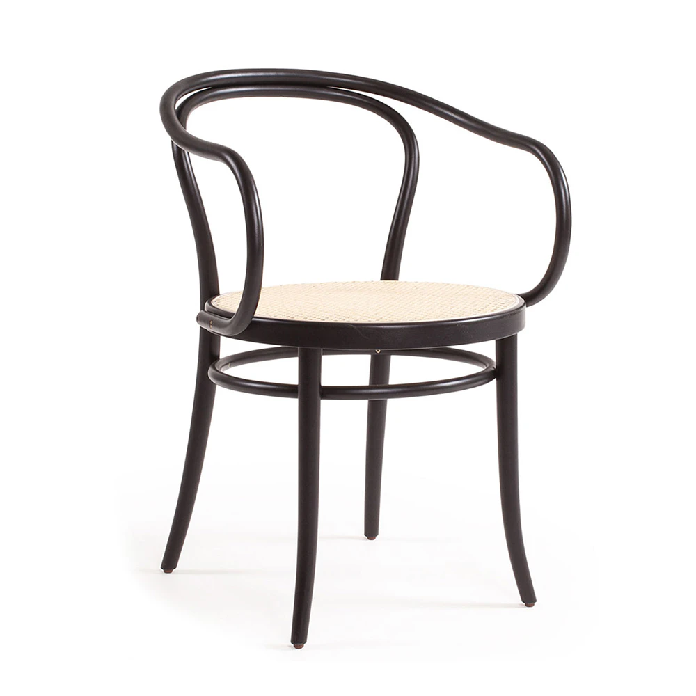 TON アームチェア TON No.30 Arm Chair Natural No 30 Armchair Cane, Black Grain from TON | RoyalDesign